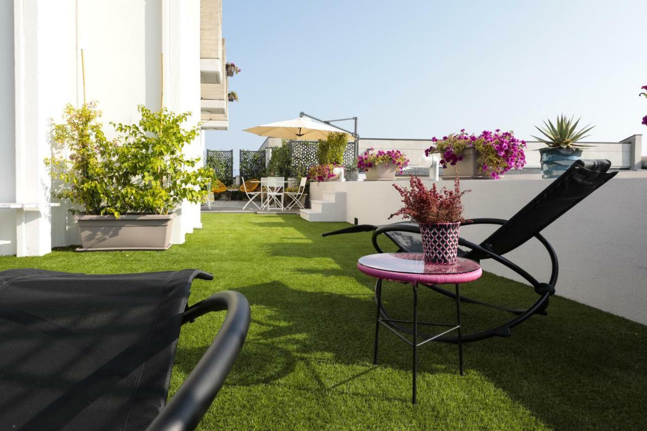 Sunseeker - 80 Mq Di Terrazzo Da Sogno Desenzano del Garda Bagian luar foto