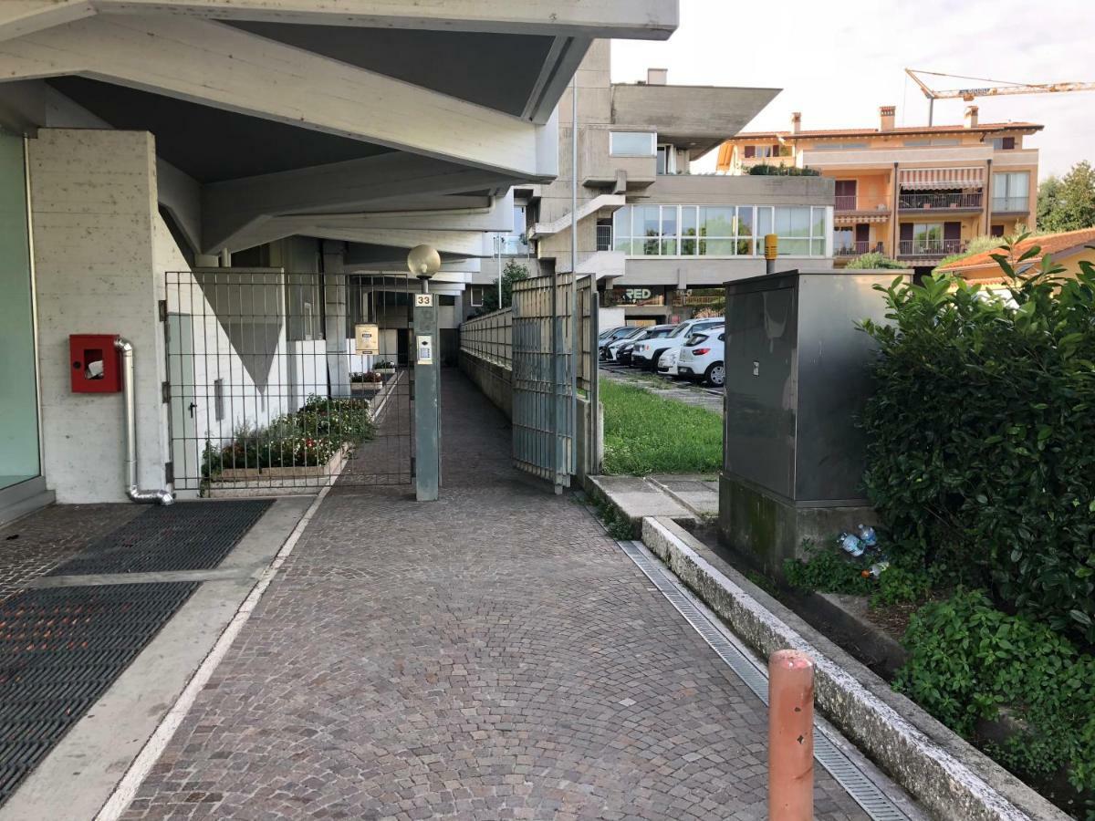 Sunseeker - 80 Mq Di Terrazzo Da Sogno Desenzano del Garda Bagian luar foto